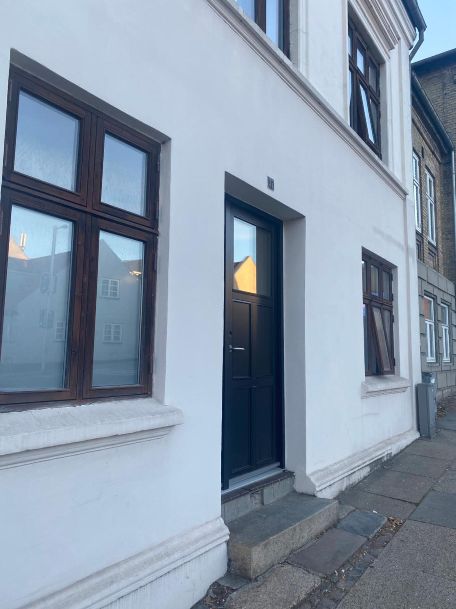 En Hel Lejlighed I Midtbyen - Centralt, Hyggelig Og Taet Pa Alt! Randers Exterior photo